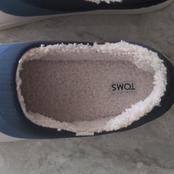 EUC Toms Casual Slipper Shoe - Picture 5 of 8